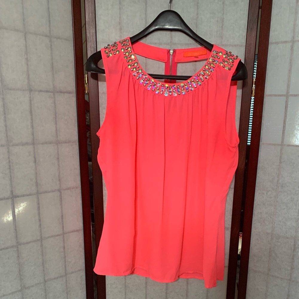 Lulumari hot pink top